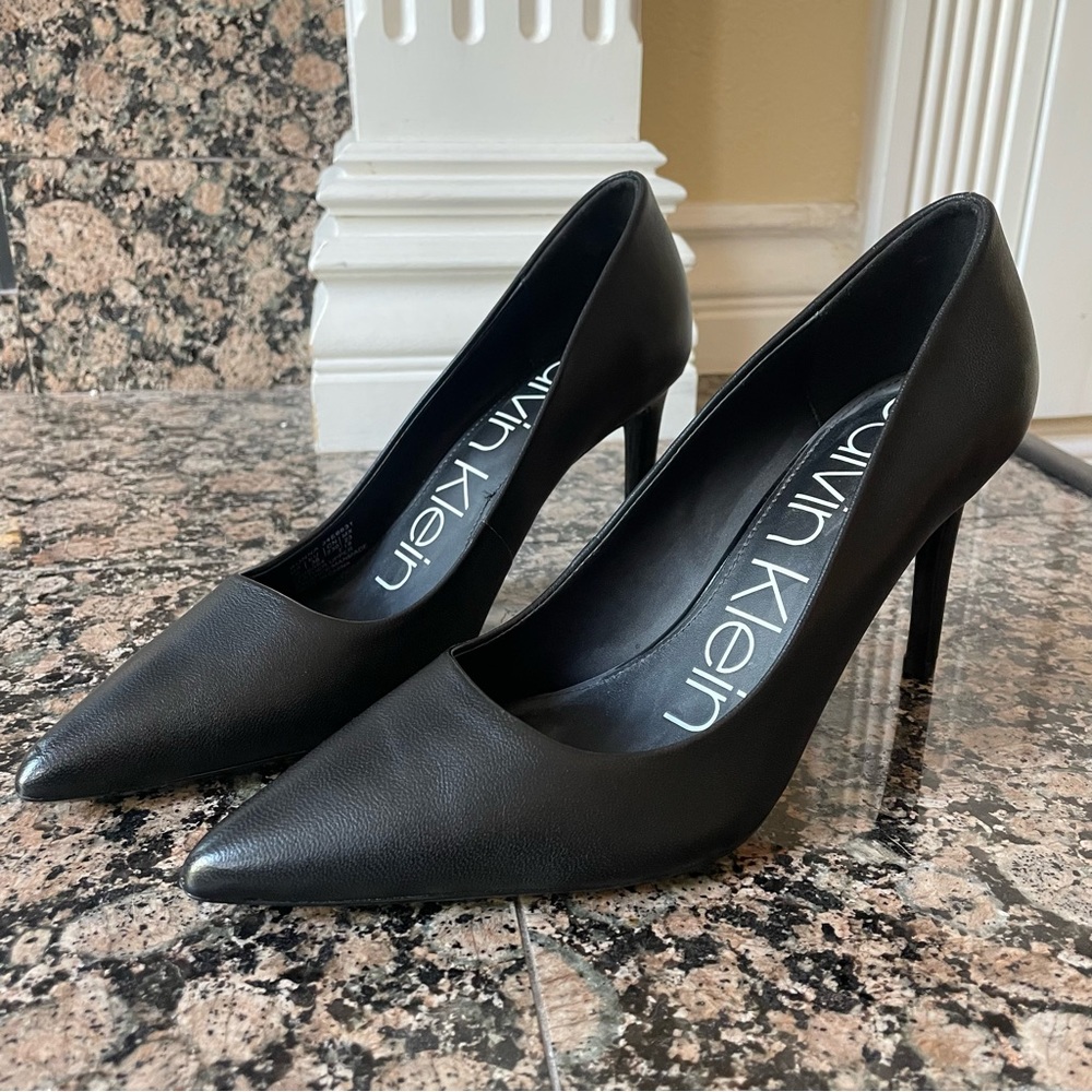 Calvin Klein Pointy Toe Classic Pumps